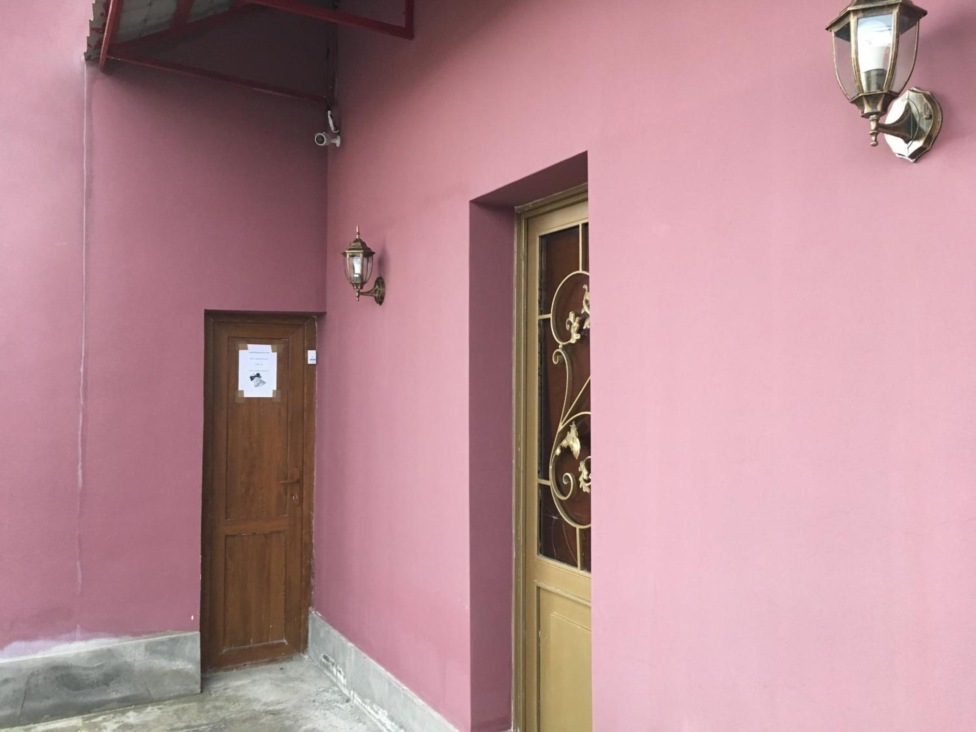 Hotel Triumph Ninotsminda Екстериор снимка