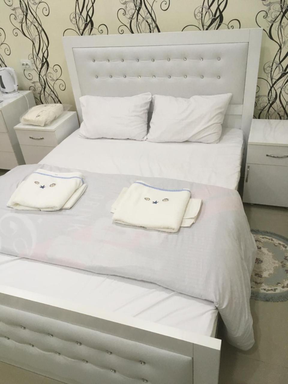 Hotel Triumph Ninotsminda Екстериор снимка