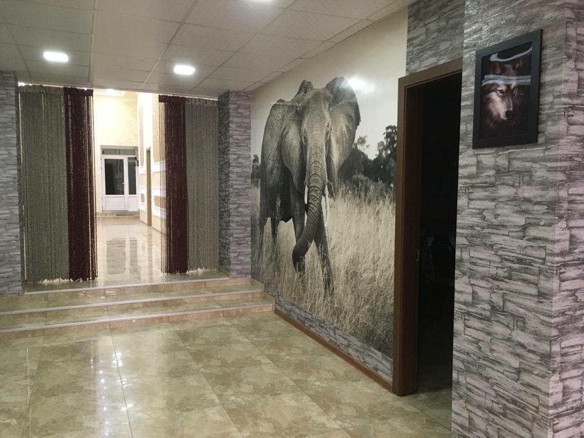 Hotel Triumph Ninotsminda Екстериор снимка